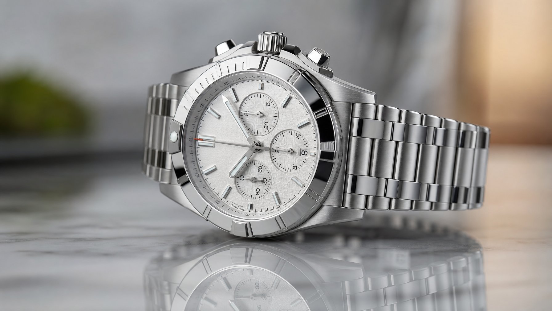 Foto jam tangan Breitling Chronomat B01 42 terbaru 2026 dengan latar belakang netral.