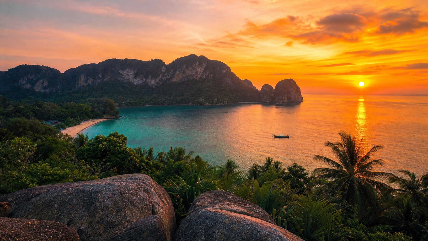Pemandangan pantai tropis Asia Tenggara saat matahari terbenam dengan tebing, pepohonan palem, dan perahu di laut.